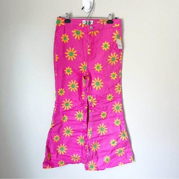 Free People Youthquake Sunflower Printed Crop Flare Pant Lipstick Pink 28 NWT - Picture 3 of 11